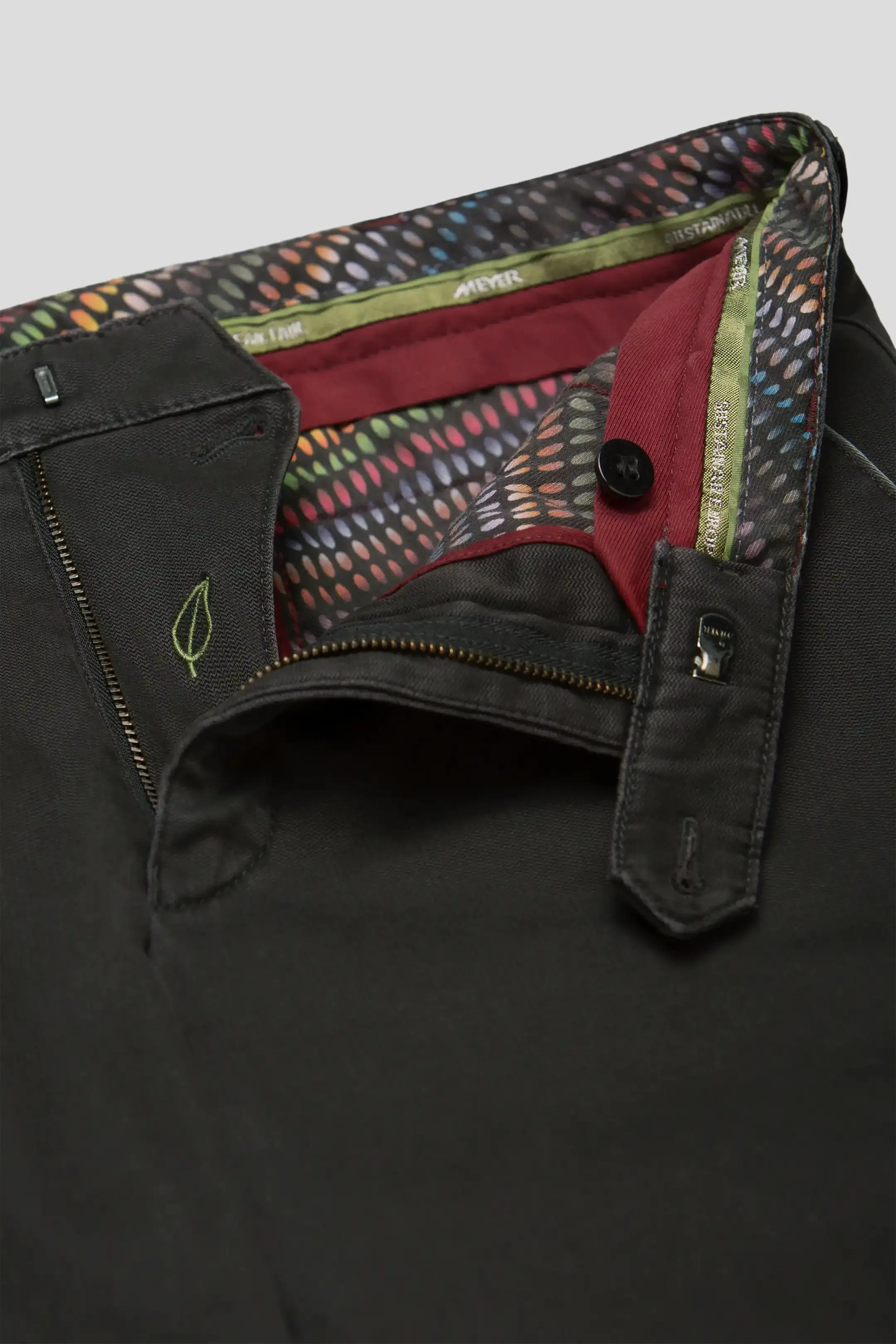 40% OFF - MEYER New York Trousers - 5617 Fine Texture Chinos - Charcoal - Size: 34 SHORT & 32 LONG