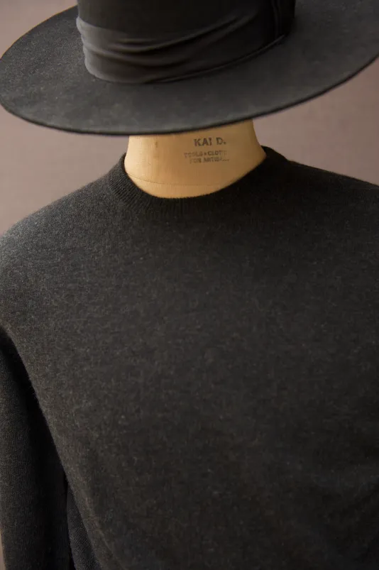 Mongolian Cashmere Sweater - Deep Charcoal - M
