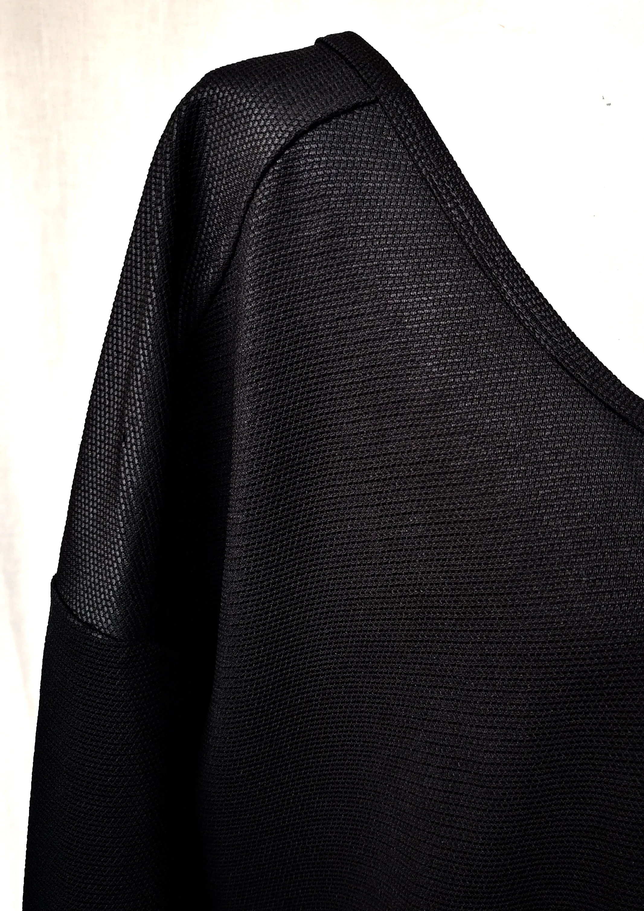 SWEATER TIGHT SLEEVES - FANCY TECH LACES STRETCH black