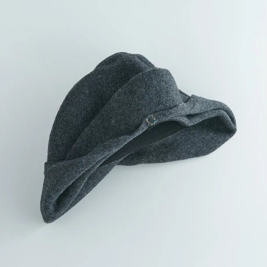 Tieka hat